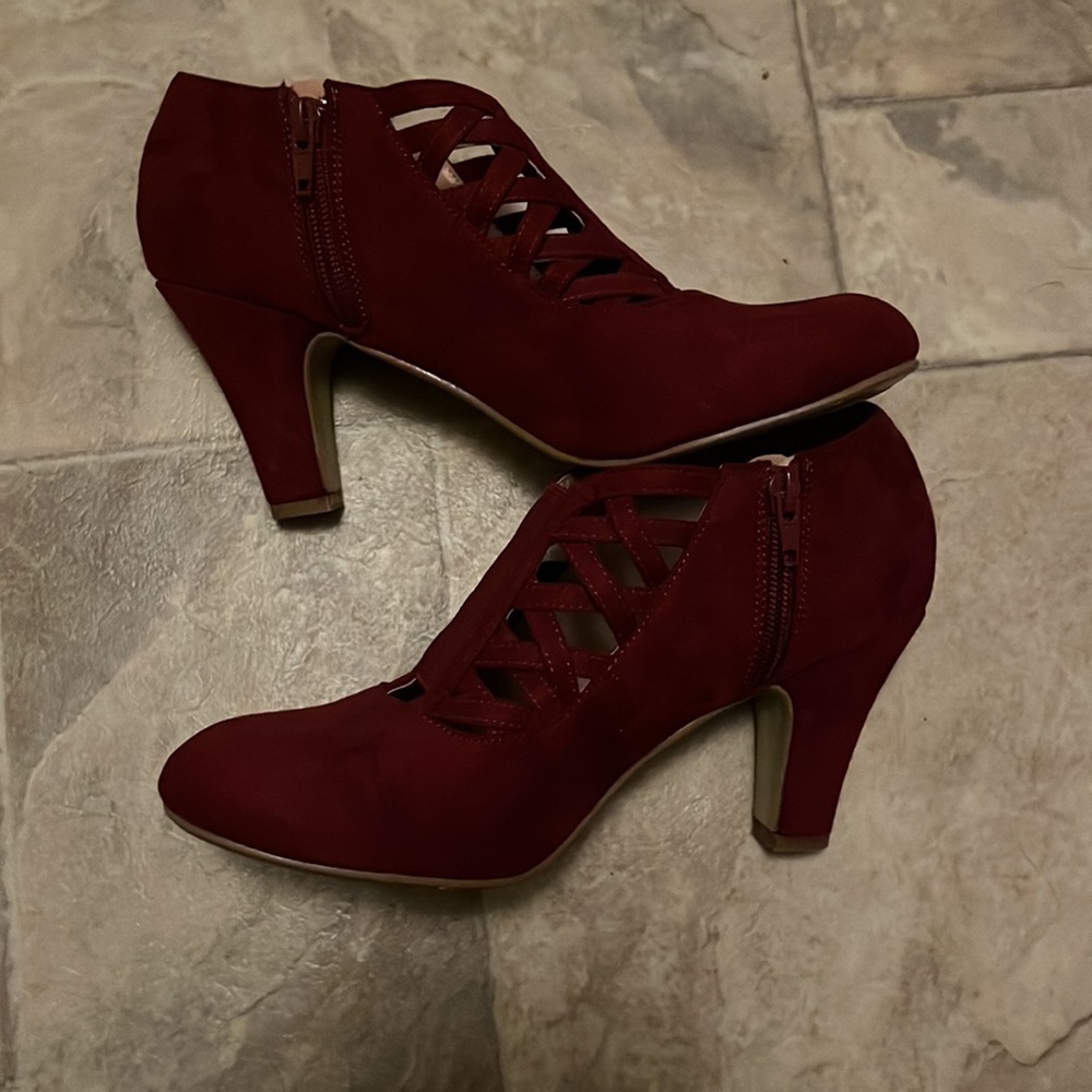 DSW Journee Collection Piper Bootie Heels -- Burgundy - Picture 4 of 12